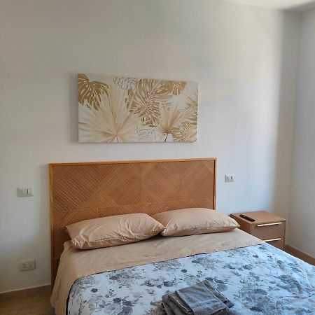 Da Paolo E Laura - In Centro A San Benedetto Apartment ซัน เบเนเดตโต เดล ตรอนโต ภายนอก รูปภาพ