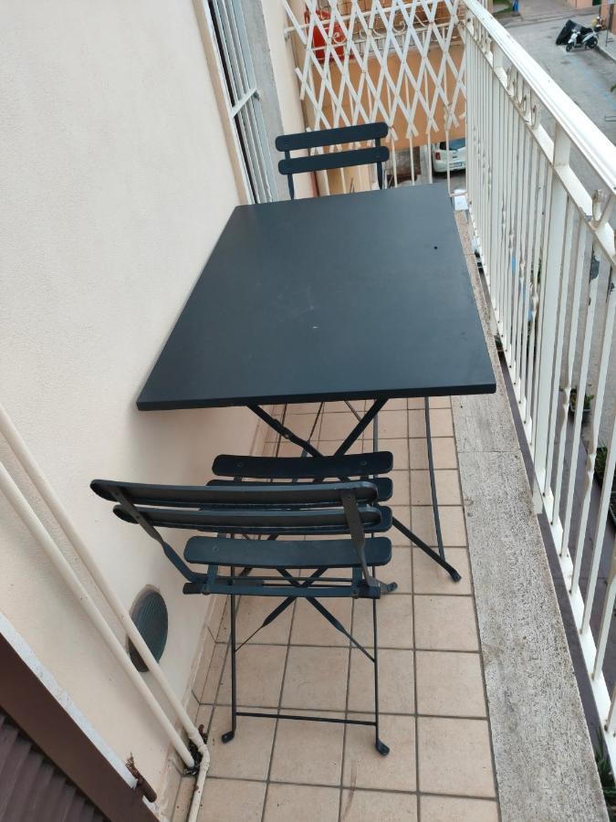 Da Paolo E Laura - In Centro A San Benedetto Apartment ซัน เบเนเดตโต เดล ตรอนโต ภายนอก รูปภาพ