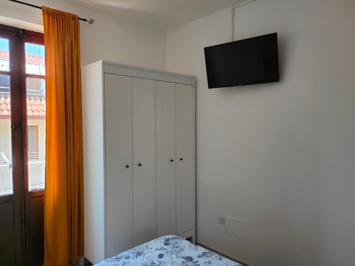 Da Paolo E Laura - In Centro A San Benedetto Apartment ซัน เบเนเดตโต เดล ตรอนโต ภายนอก รูปภาพ